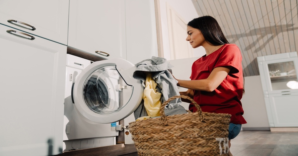 A qué hora es más barato poner la lavadora? ¡Ahorra con Cenor!